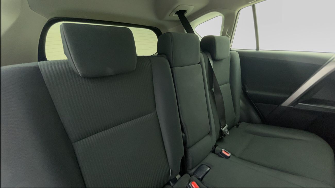 تويوتا راف ٤ EX 2.5 | بدون دفعة مقدمة | اختبار القيادة في المنزل