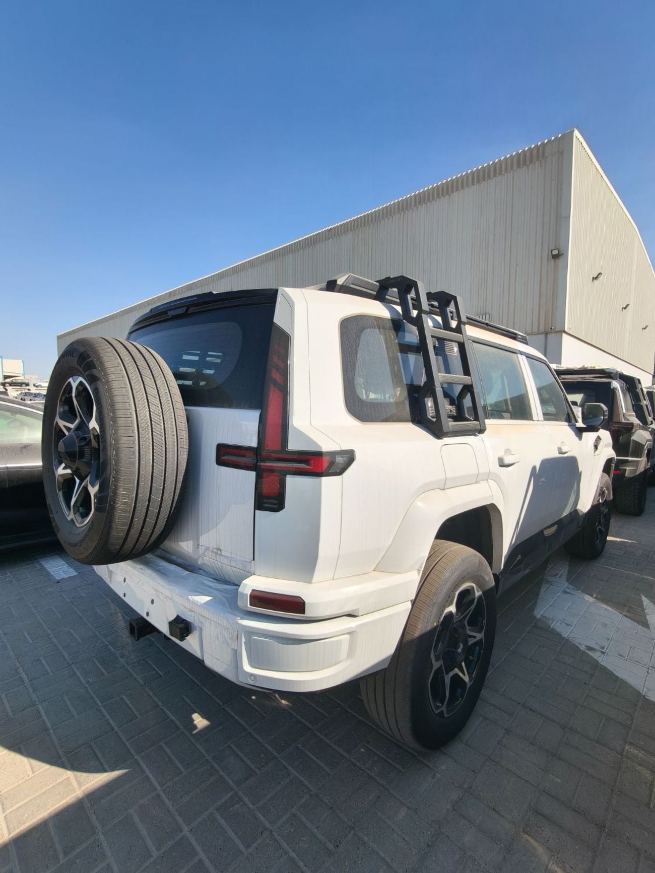 دونج فينج إم هيرو 917 دونغفنغ MHERO 817 دول مجلس التعاون الخليجي PHEV 2 نسخة المحركات