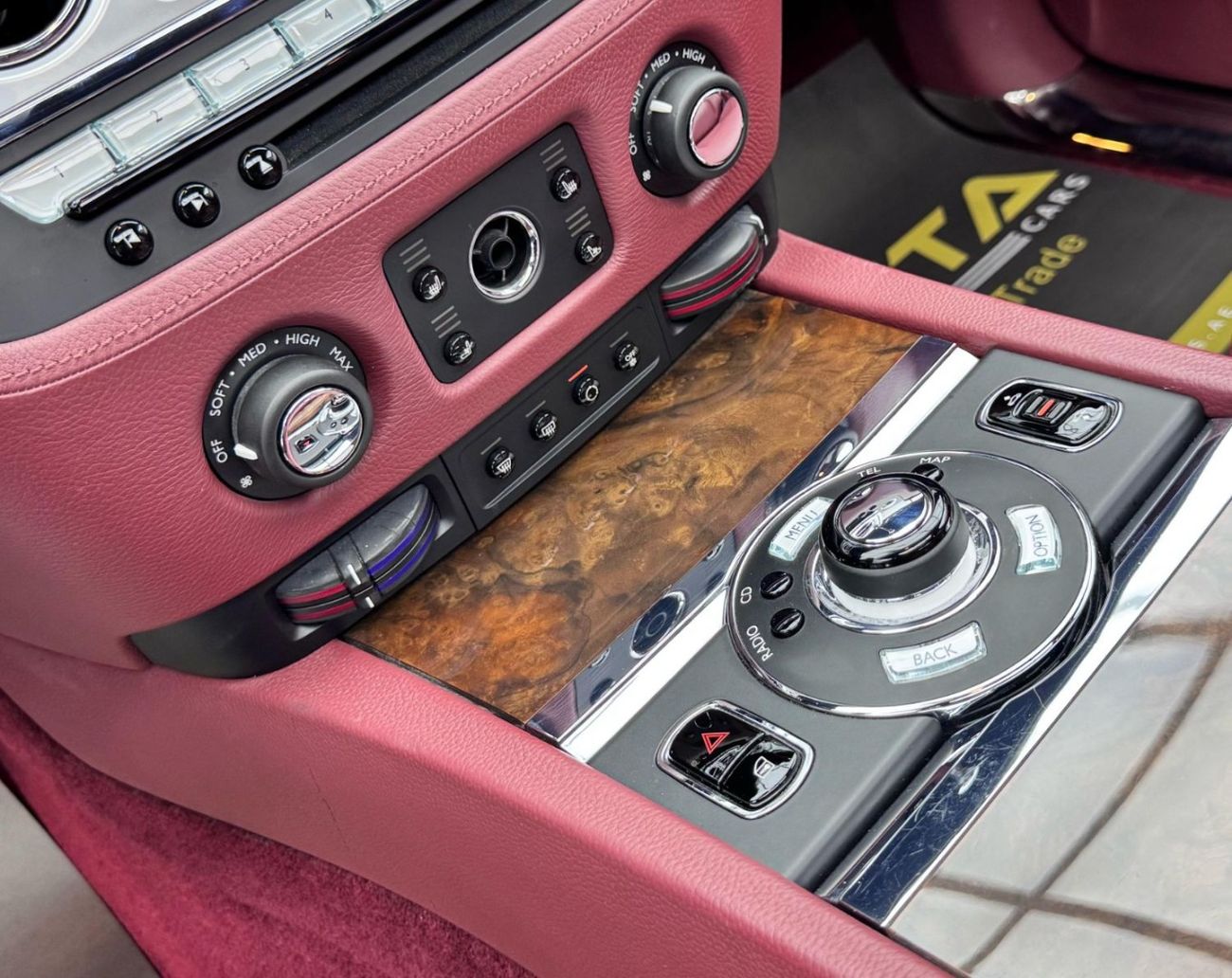 Rolls-Royce Ghost Std 6.6L 2011 Rolls-Royce Ghost, Full Service History, GCC