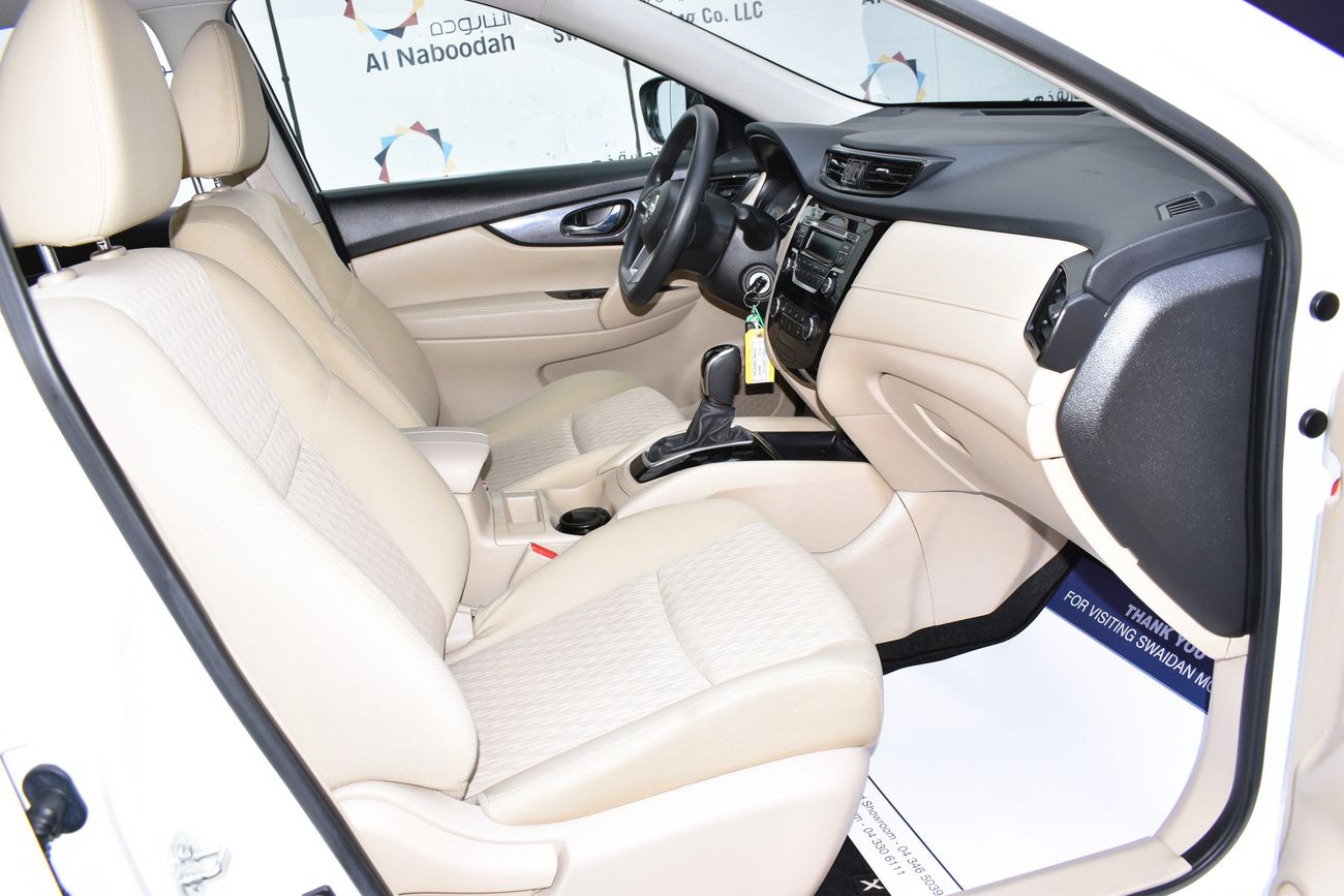 Nissan XTrail AED 1239 PM | 2.5L S 2WD GCC DEALER WARRANTY