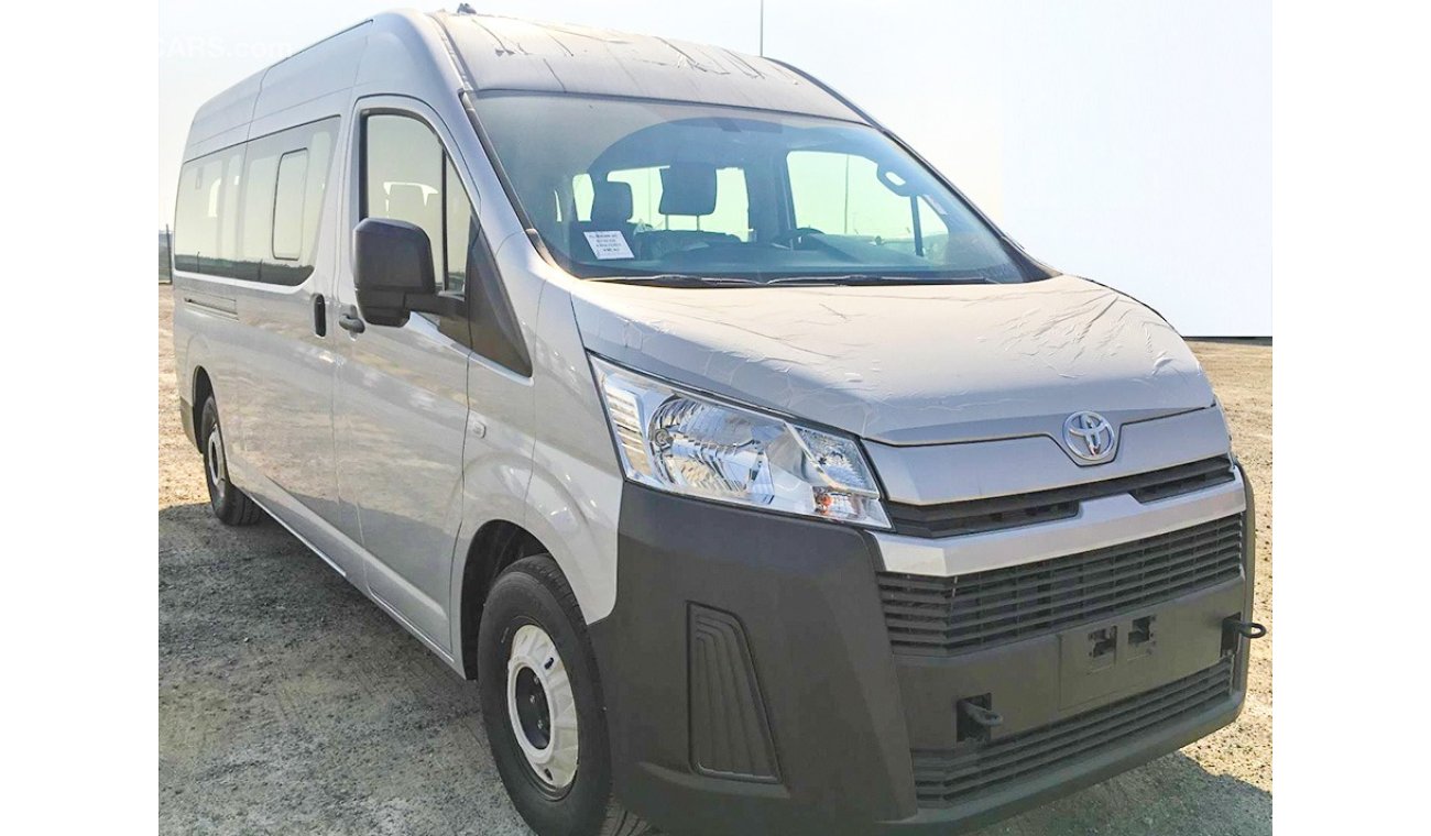 Toyota Hiace COMMUTER PETROL 6MT SEATS 13