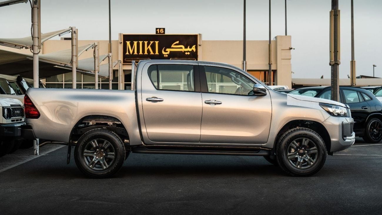 تويوتا هيلوكس Hilux | Wide Body | 2.4 Diesel | D/C | 4x4 | M/T | High Option