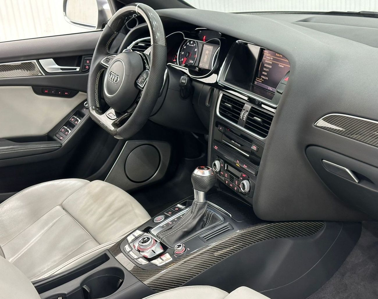 Audi RS4 2015 Audi RS4(Full Option), GCC