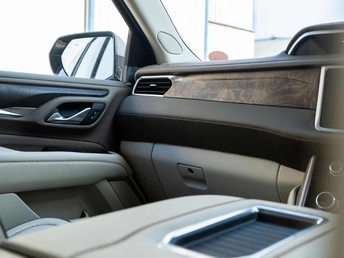 جي أم سي يوكون GMC Yukon Denali RHD Full Conversion