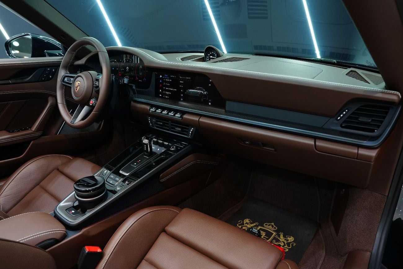 Porsche 911 CARRERA GTS Cabriolet, BRAND NEW, Lift System,Carbon Interior,360° Camera,Dealer Warr!
