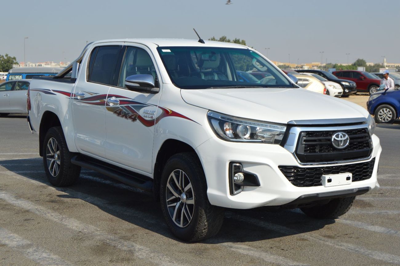 Toyota Hilux Double cabin 2.8L, perfect inside and outside