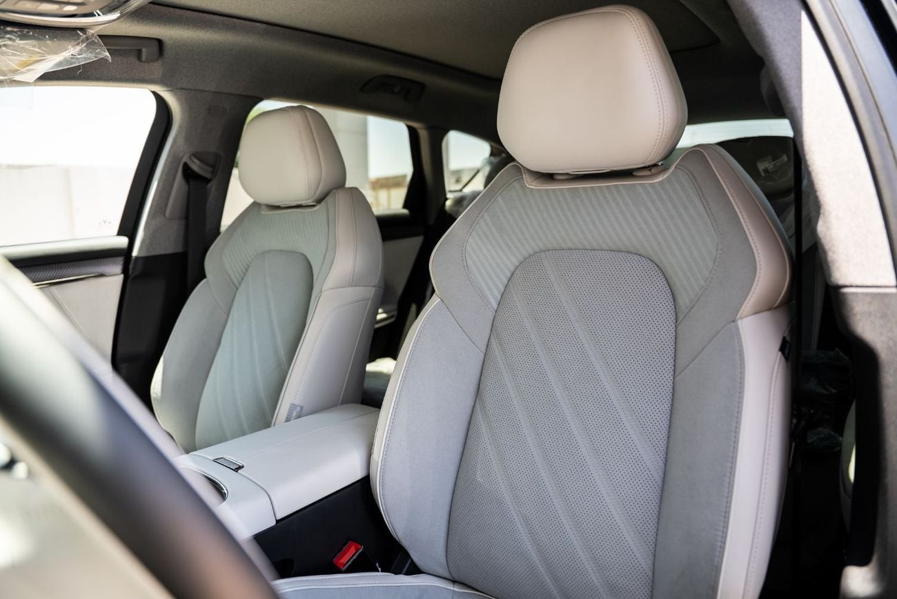 Voyah Free STANDARD 2025 GCC 1.5L Turbo Plug-in Hybrid Low Mileage