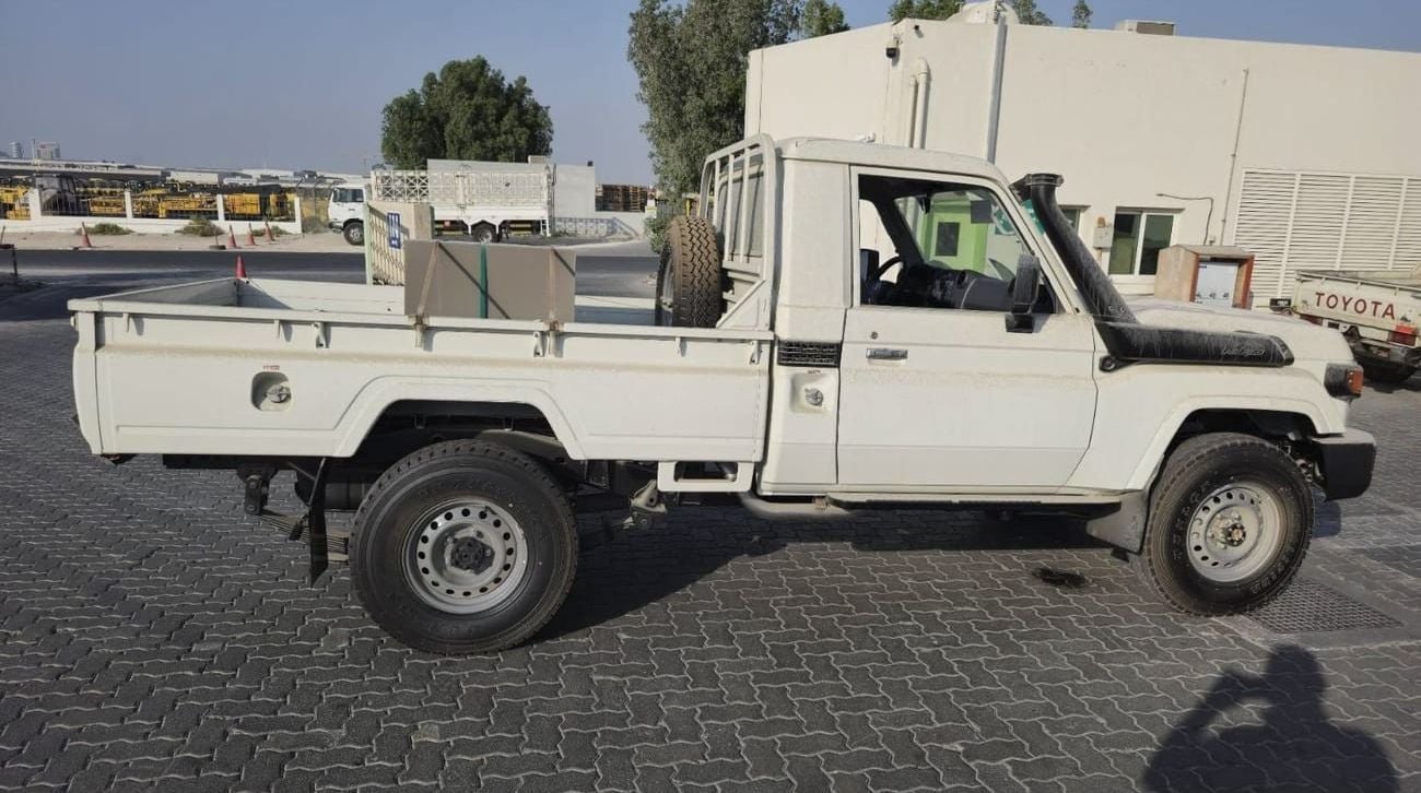 Toyota Land Cruiser Pick Up 79 Single Cab 2.8L Auto Diesel