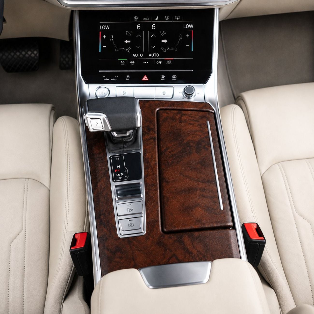 أودي A7 45 TFSI SPORTBACK AED 2,107 P.M • 0% Downpayment •  Audi A7 45 TFSI S-Line • 1 Year Warranty