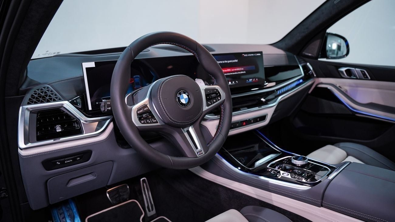 بي أم دبليو X5 M60i LUXURY