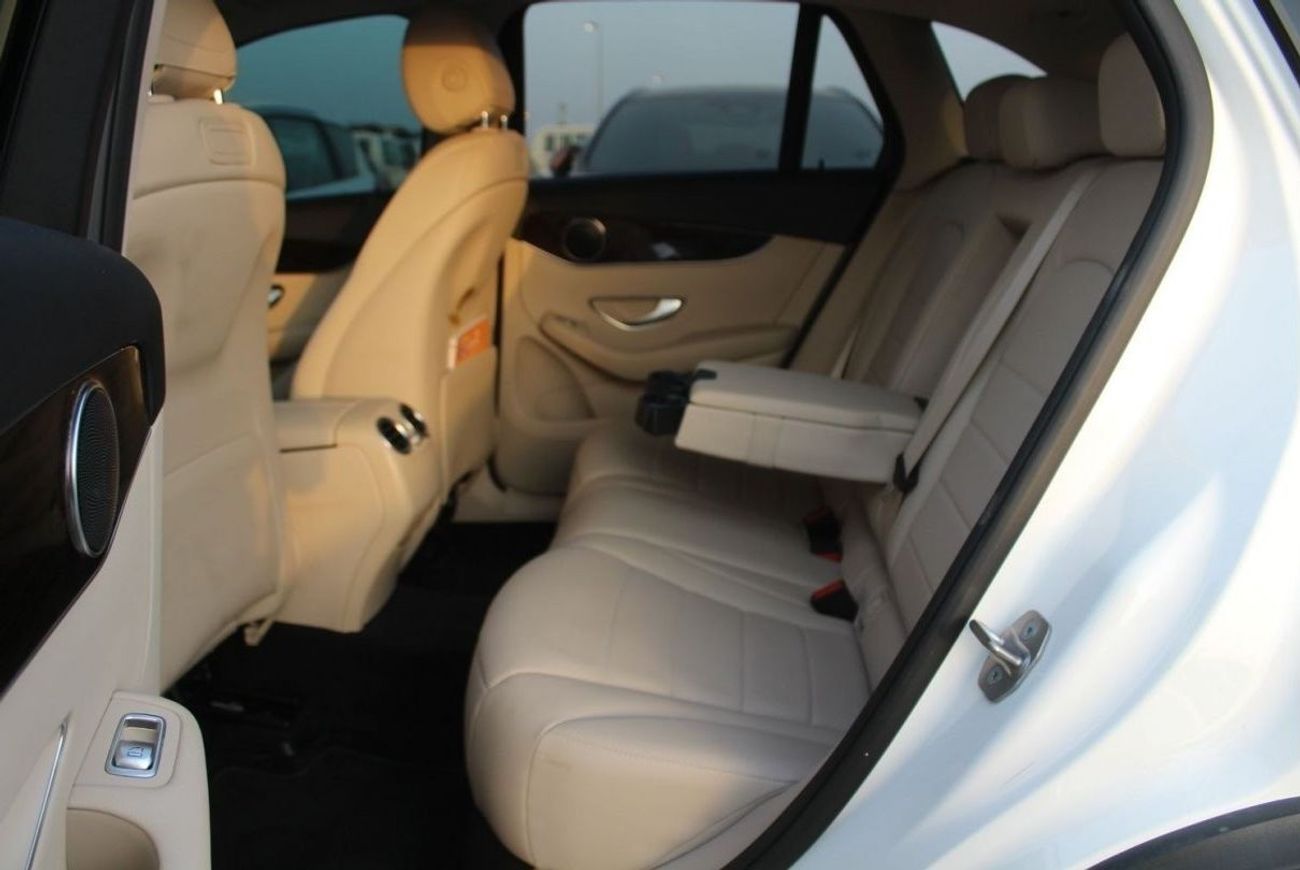 مرسيدس بنز GLC 300 AMG