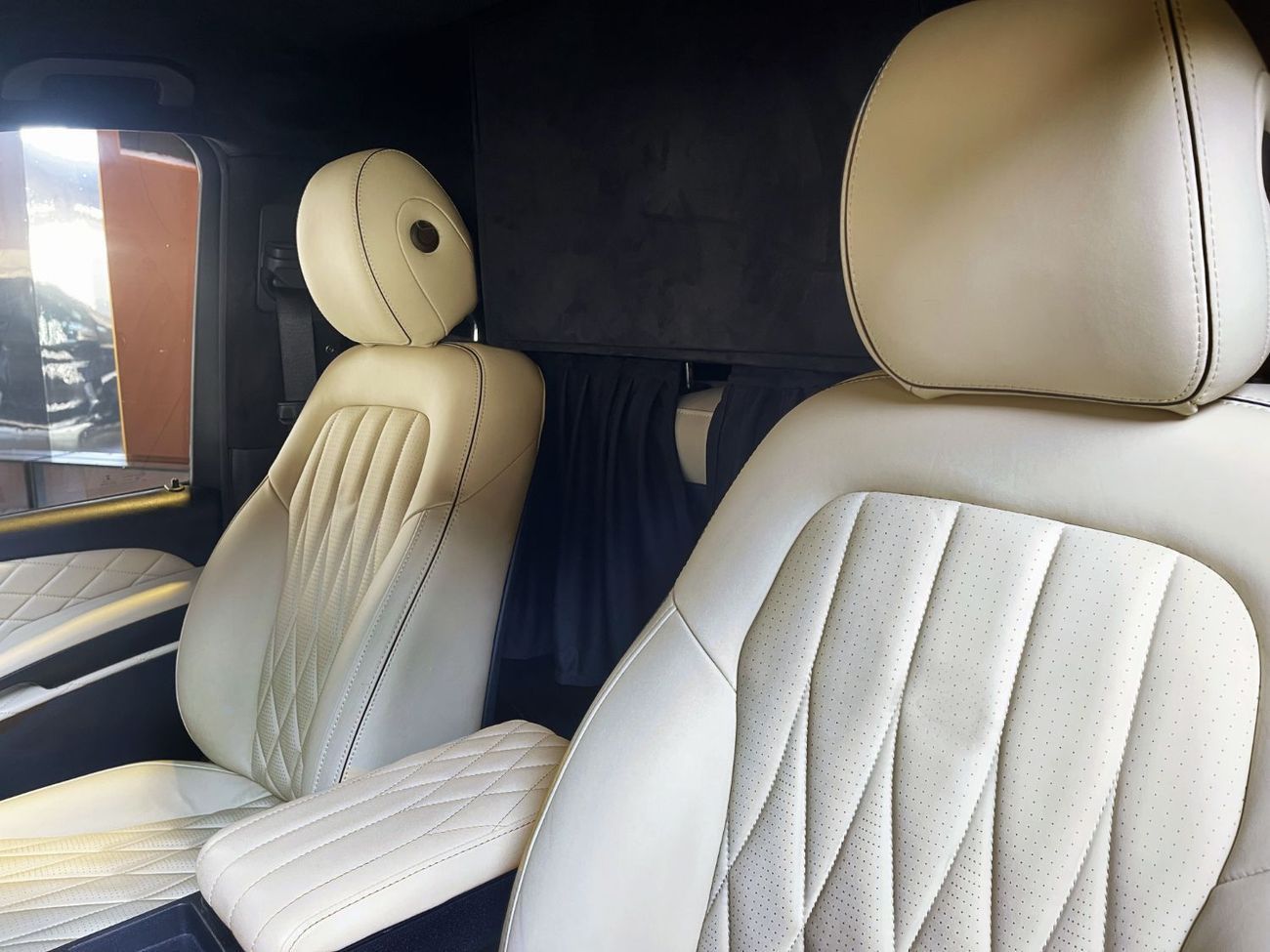 Mercedes-Benz V 300 Built by Barugzai | 6 Seater VIP Interior | Agency Warranty