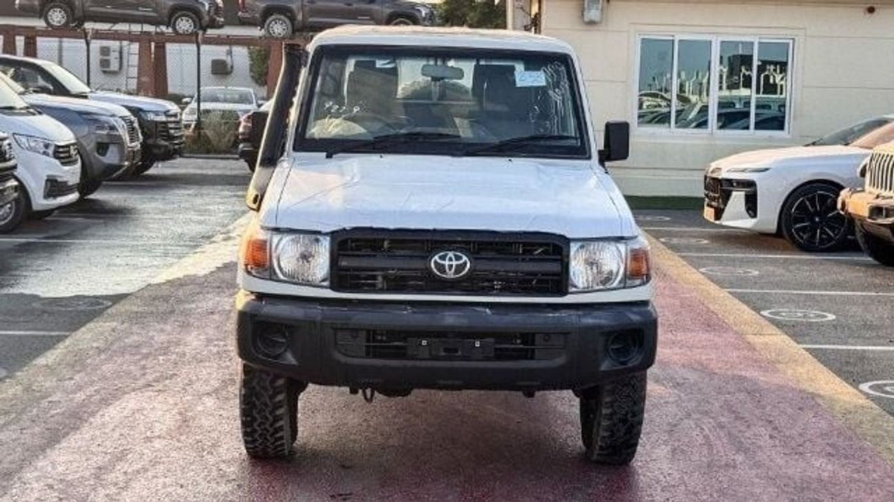 تويوتا لاند كروزر بيك آب 2024 RHD TOYOTA LAND CRUISER 79 4WD D/C 4.2D MT BRAND NEW 0KM (FOR EXPORT ONLY)