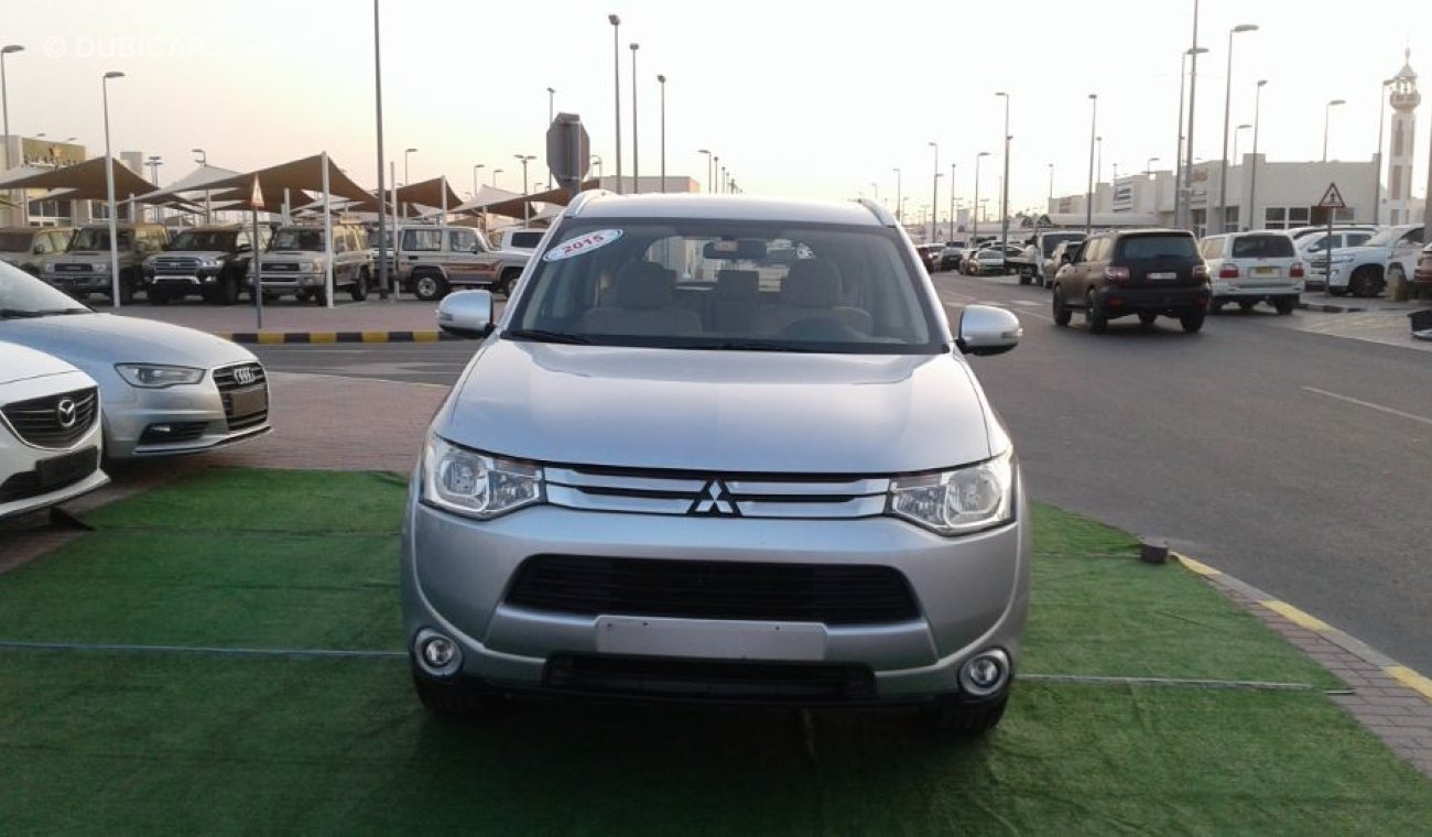 Mitsubishi Outlander no paint no accident full option