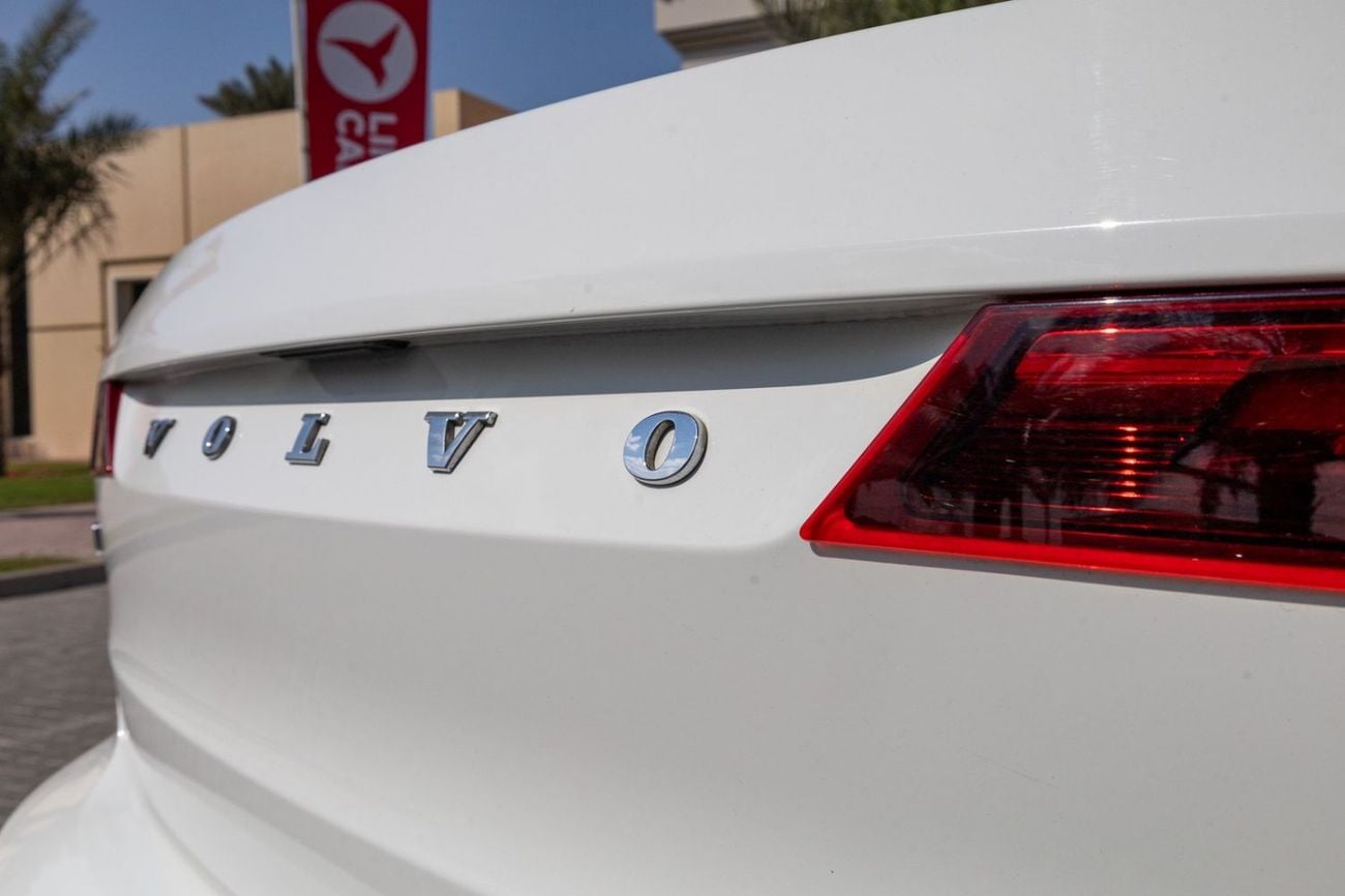 Volvo S90 Volvo S90 2017 GCC specs for 826.00 AED monthly