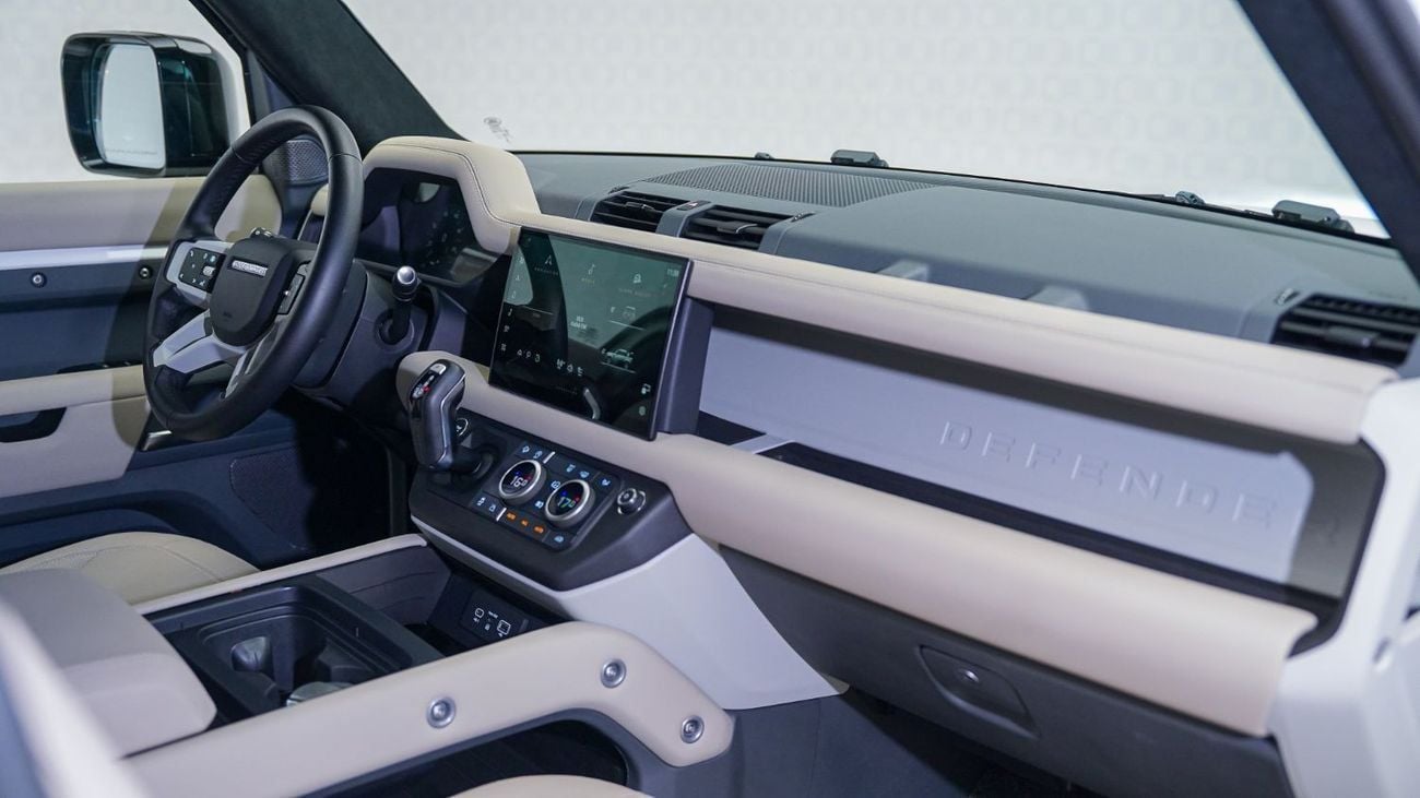 لاند روفر ديفندر P400 110 S 3.0L (5 Seater)