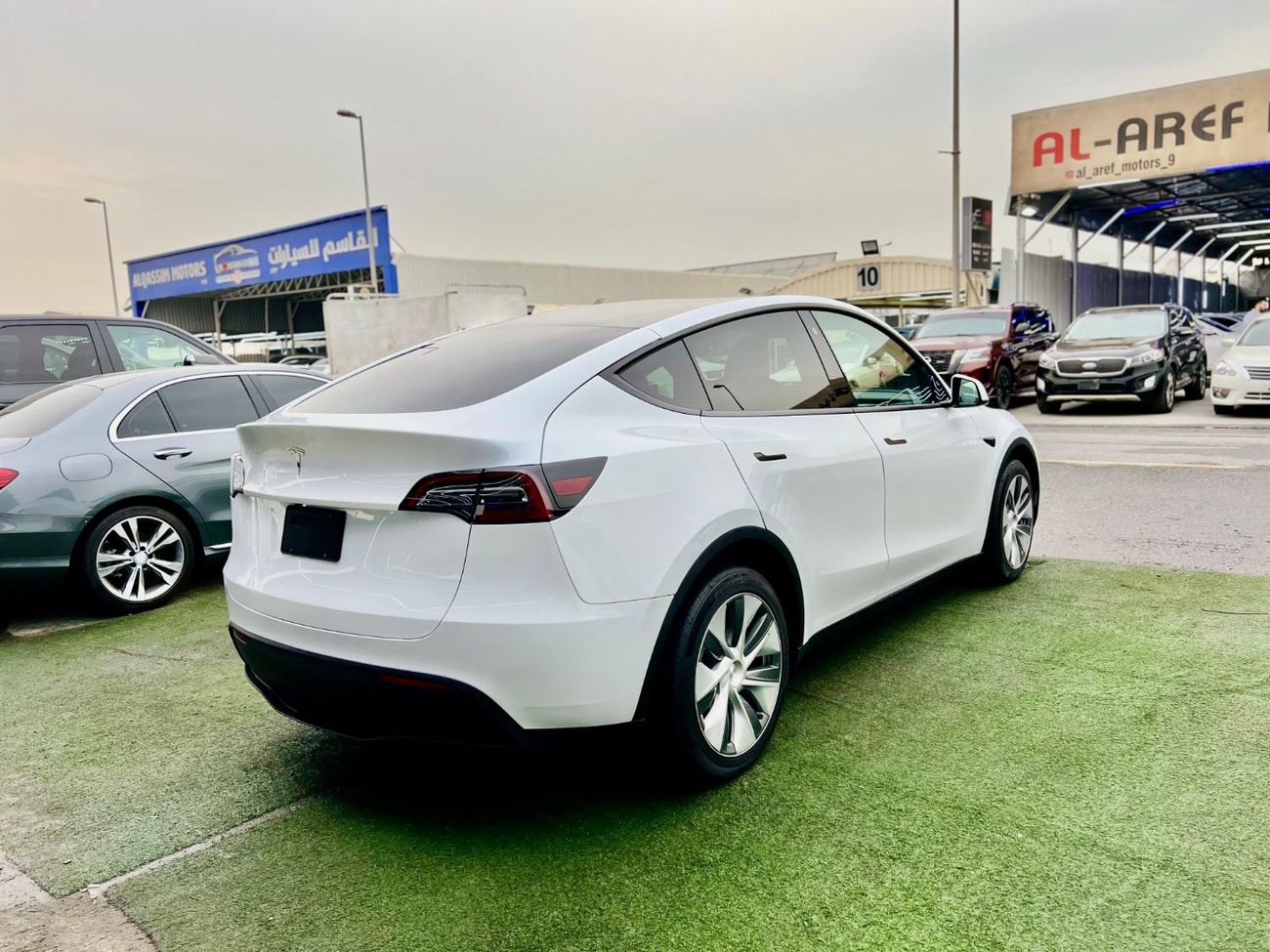 تسلا موديل Y Long Range (AWD) warranty one year bank financie available