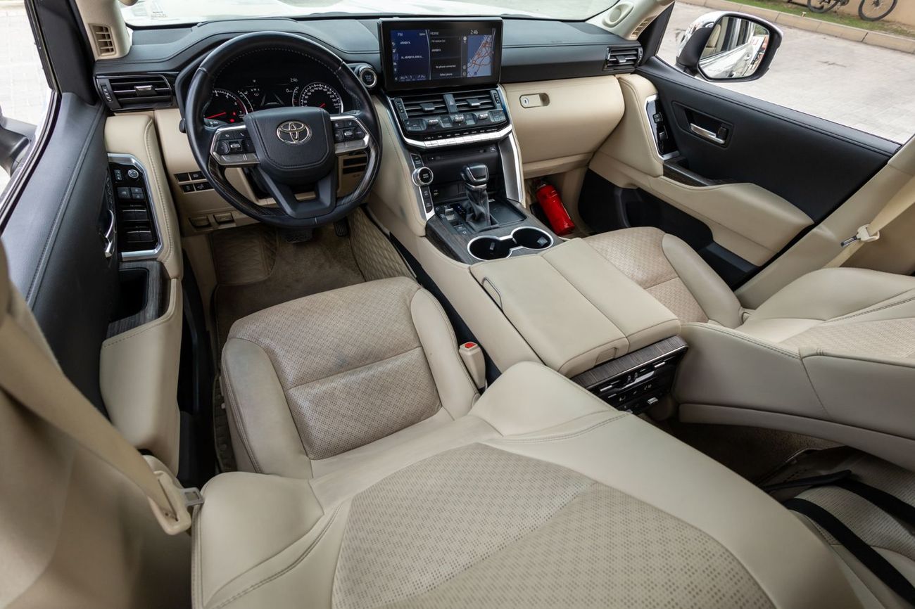 تويوتا لاند كروزر VXR 3.5L