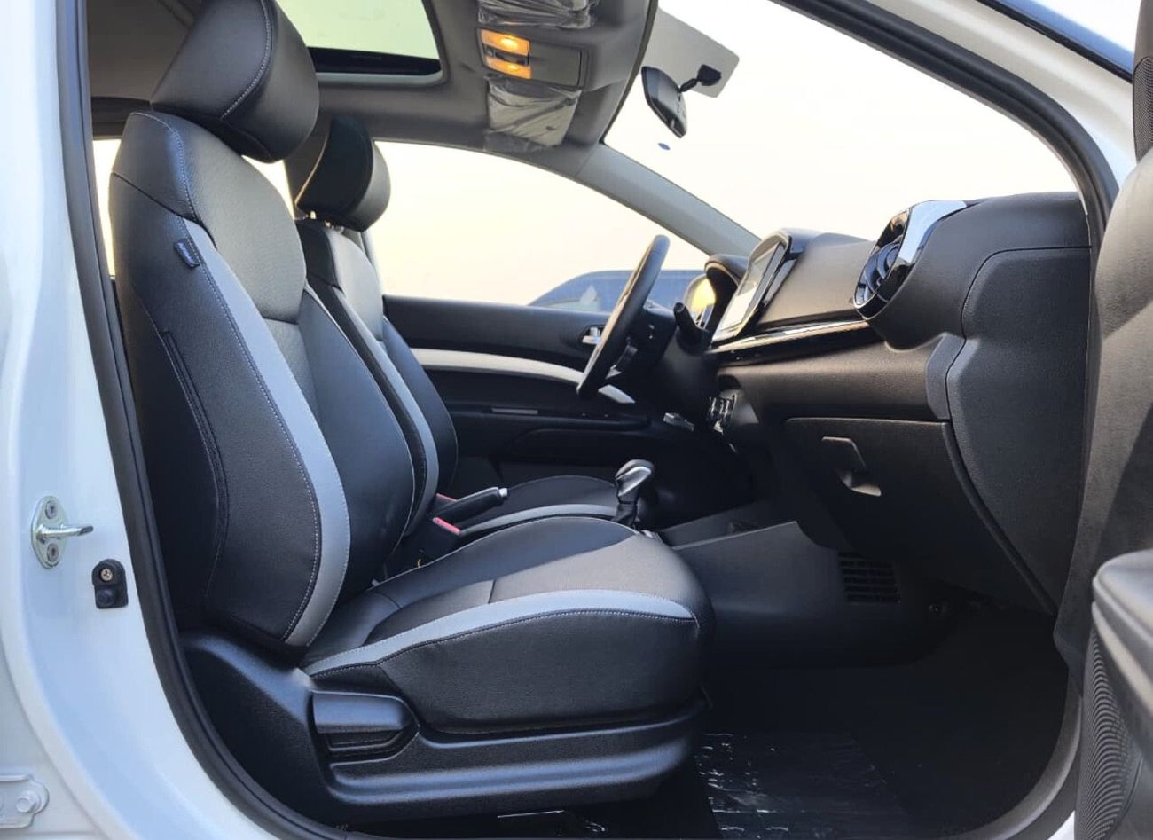 Kia KX1 Kia KX1 Luxury