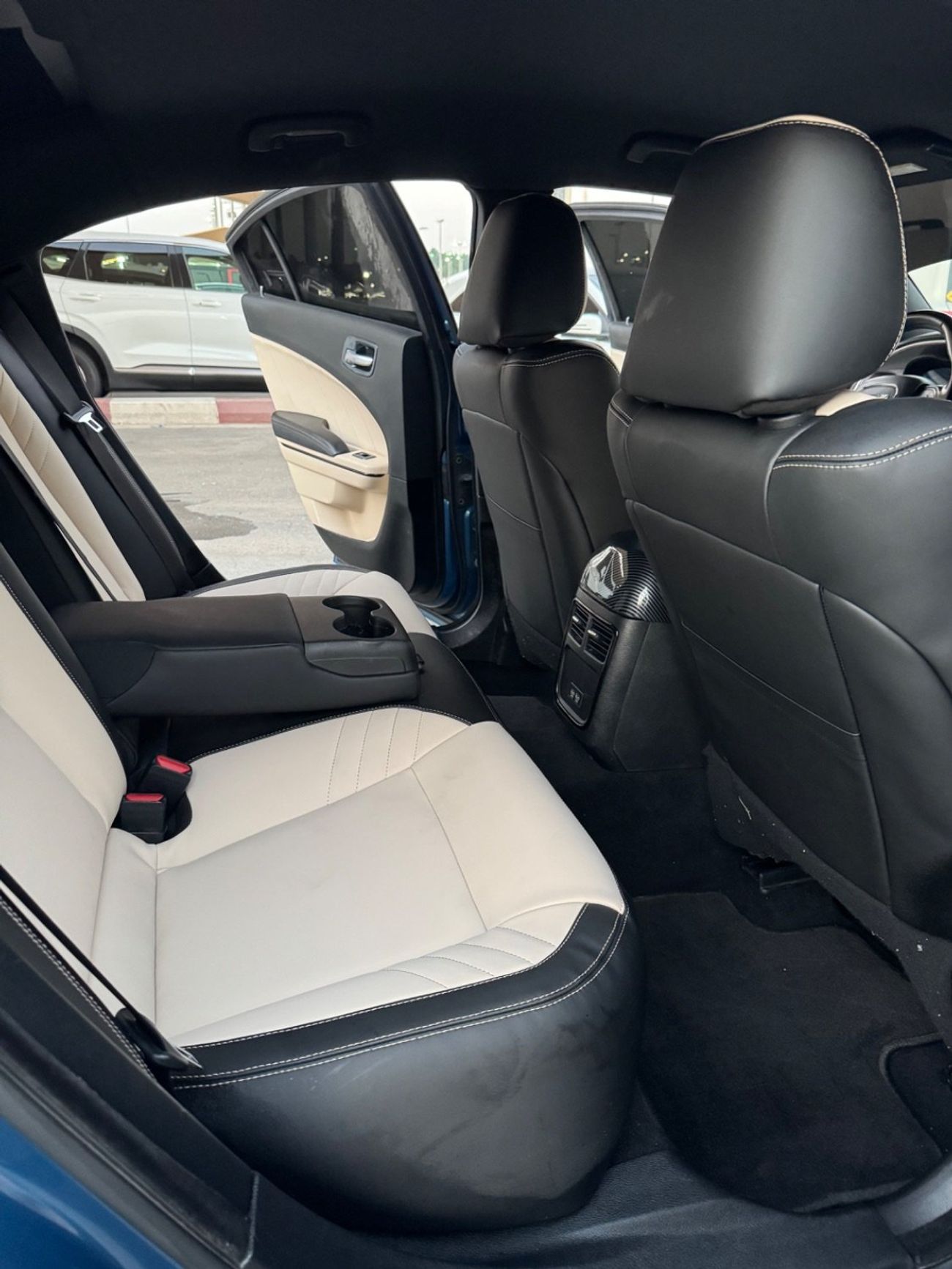 Dodge Charger SXT Plus 3.6L