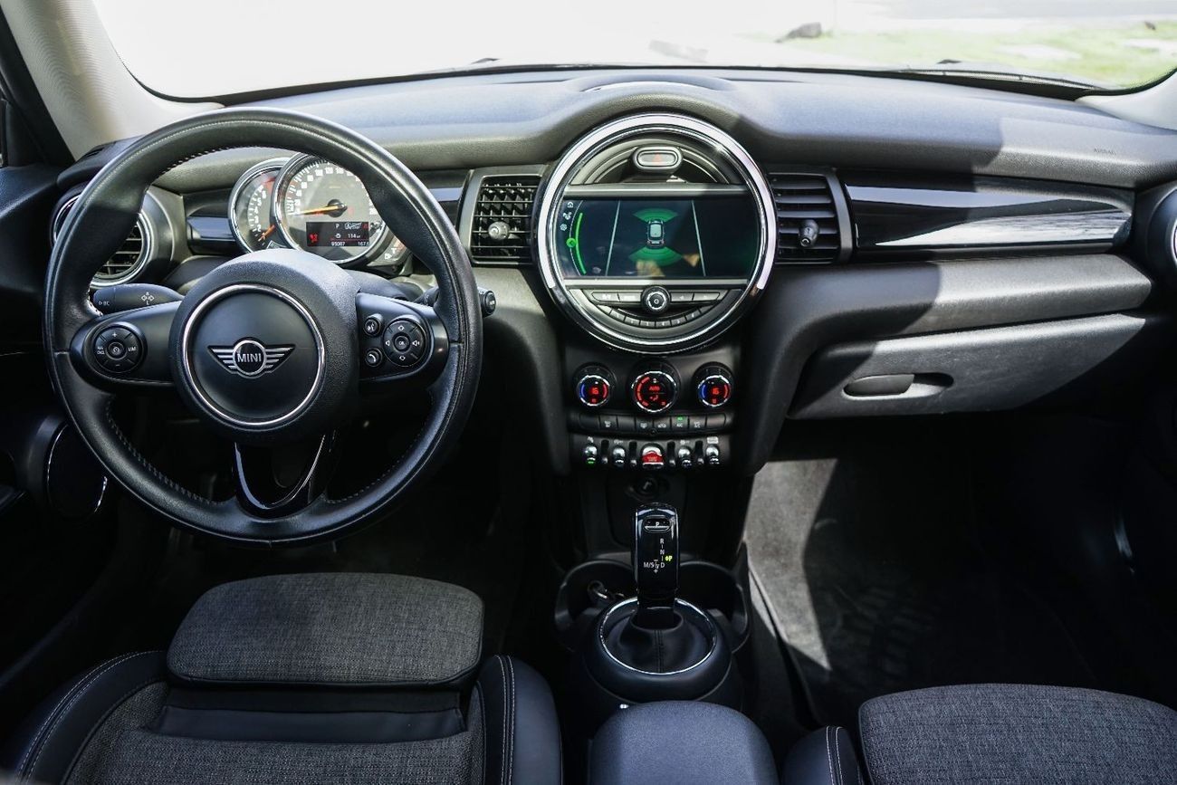 Mini Cooper Std 1.5L (4 Seater)