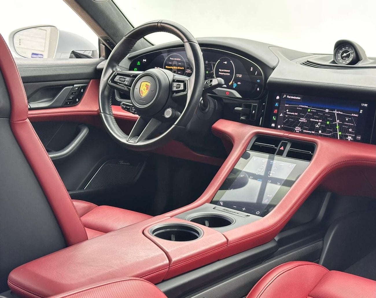 بورش تايكان 2021 Porsche Taycan Turbo S, 04/2026 Porsche Warranty, Porsche Full Service History, GCC