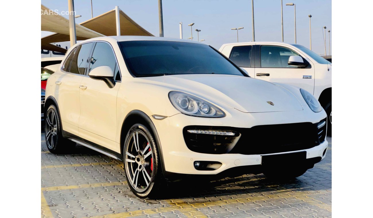 Porsche Cayenne Turbo GCC / V8 / IMMACULATE CONDITION