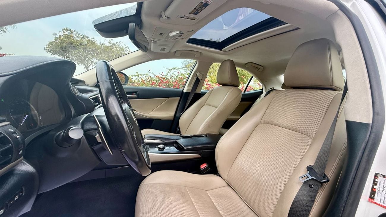 لكزس IS 300 Platinum 2.0L