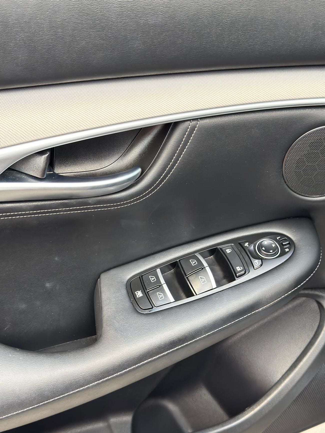 إنفينيتي QX55 2.0T Luxe (AWD)