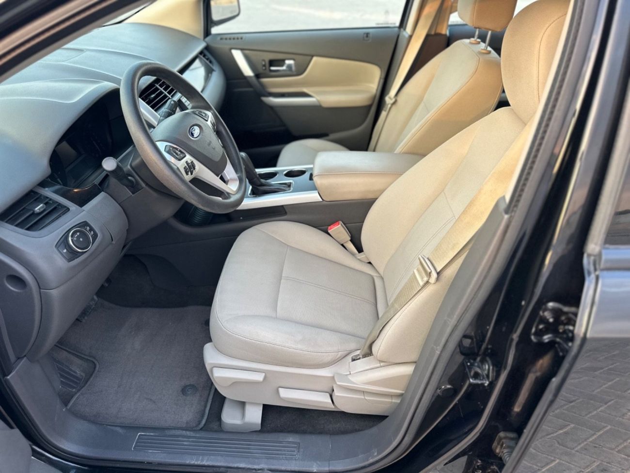 فورد إدج موديل 2014 خليجي حاله ممتازه من الداخل و الخارج