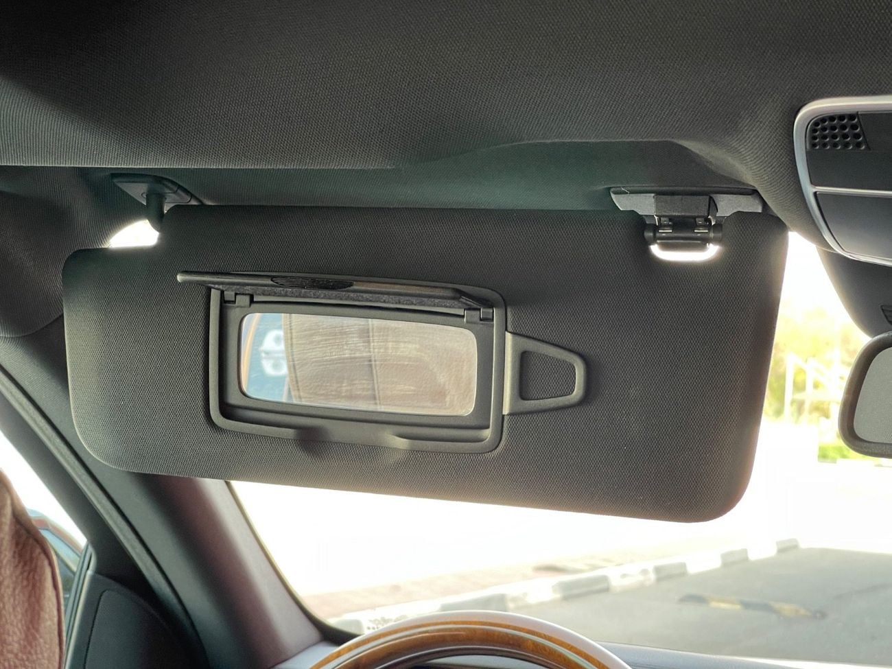 Mercedes Benz S400 STANDARD GCC EMC