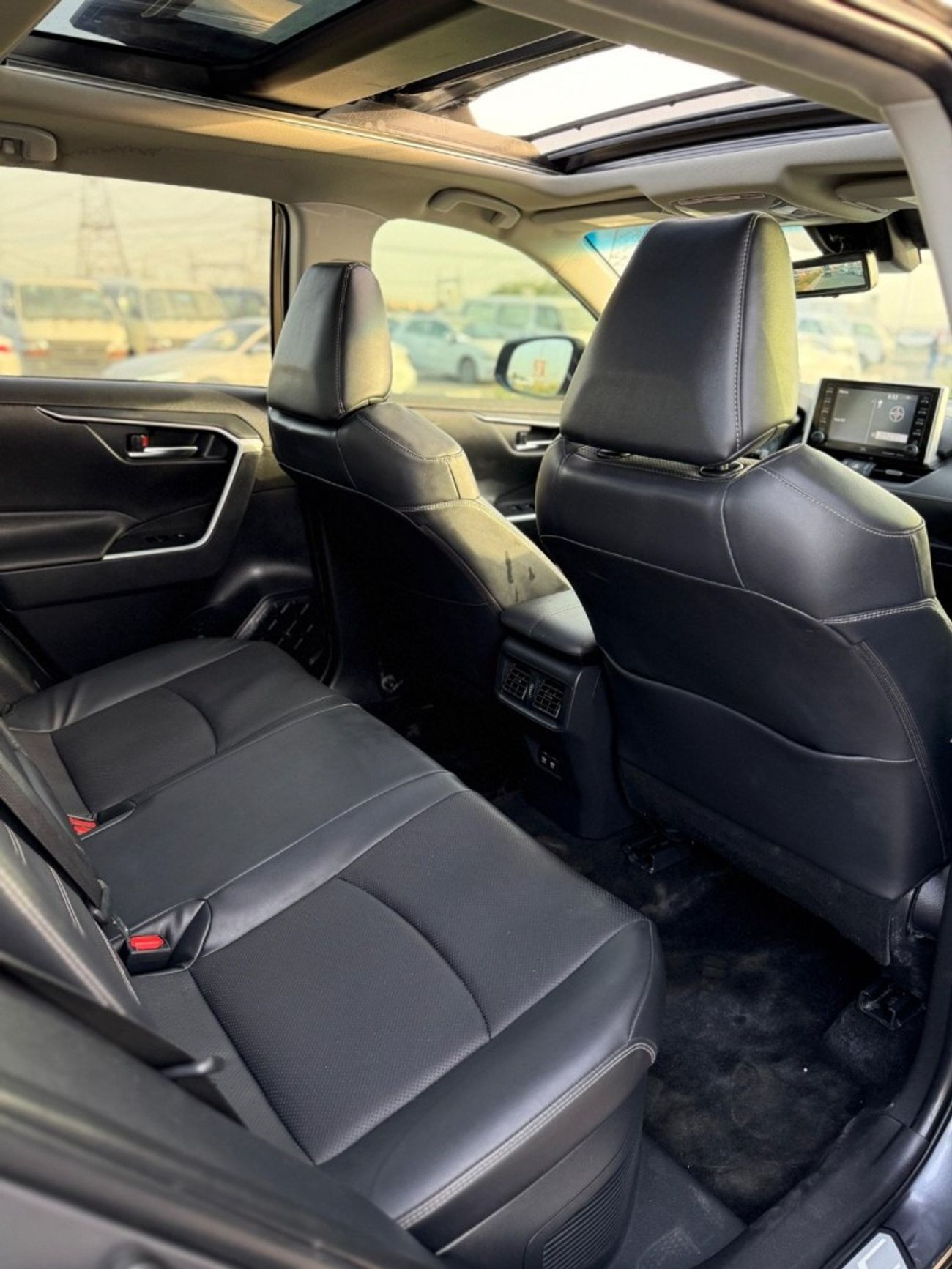 Toyota RAV4 LTD 2.5L Hybrid Limited Panoramic, 360 camera full Option