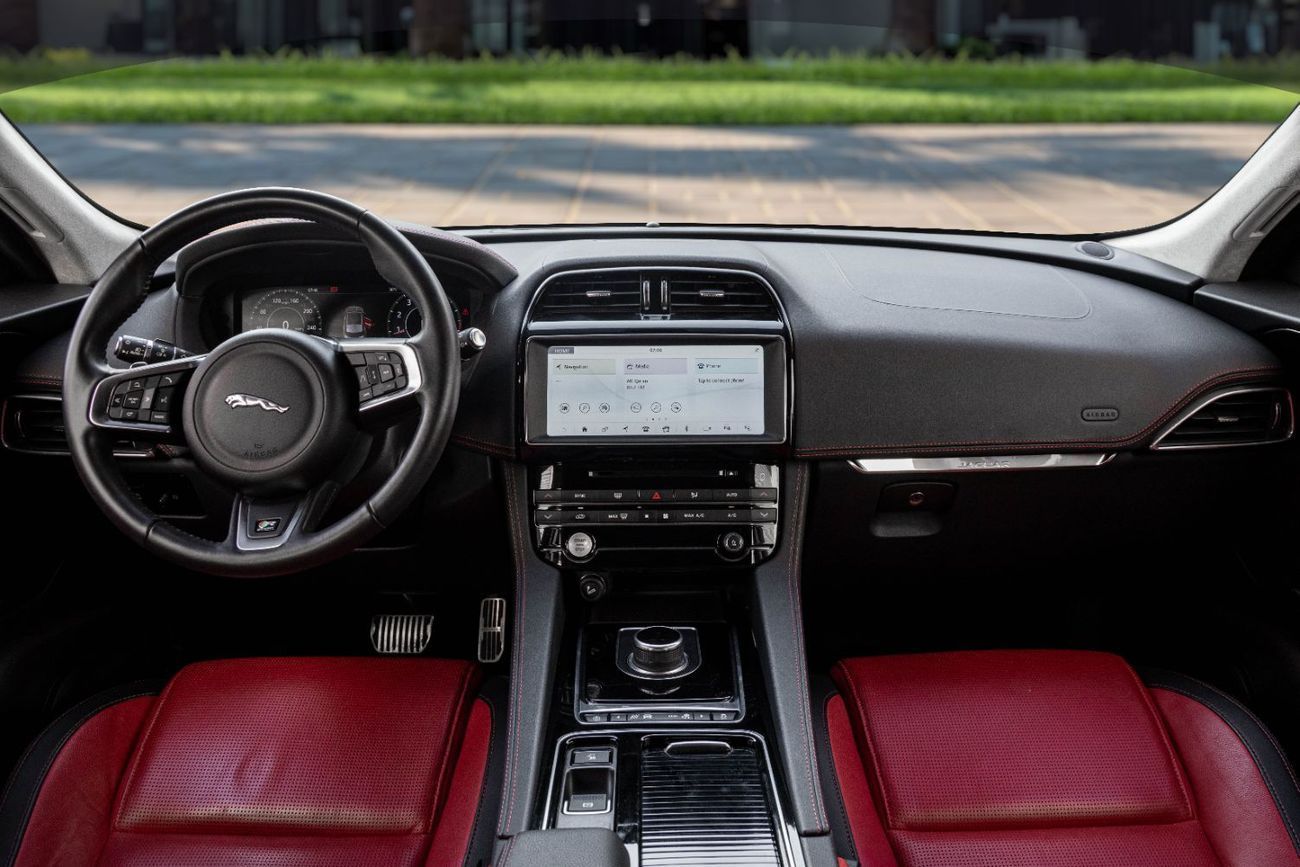 Jaguar F Pace 2,194 P.M  | 0% Downpayment | F-PACE R-SPORT | UNDER WARRANTY!