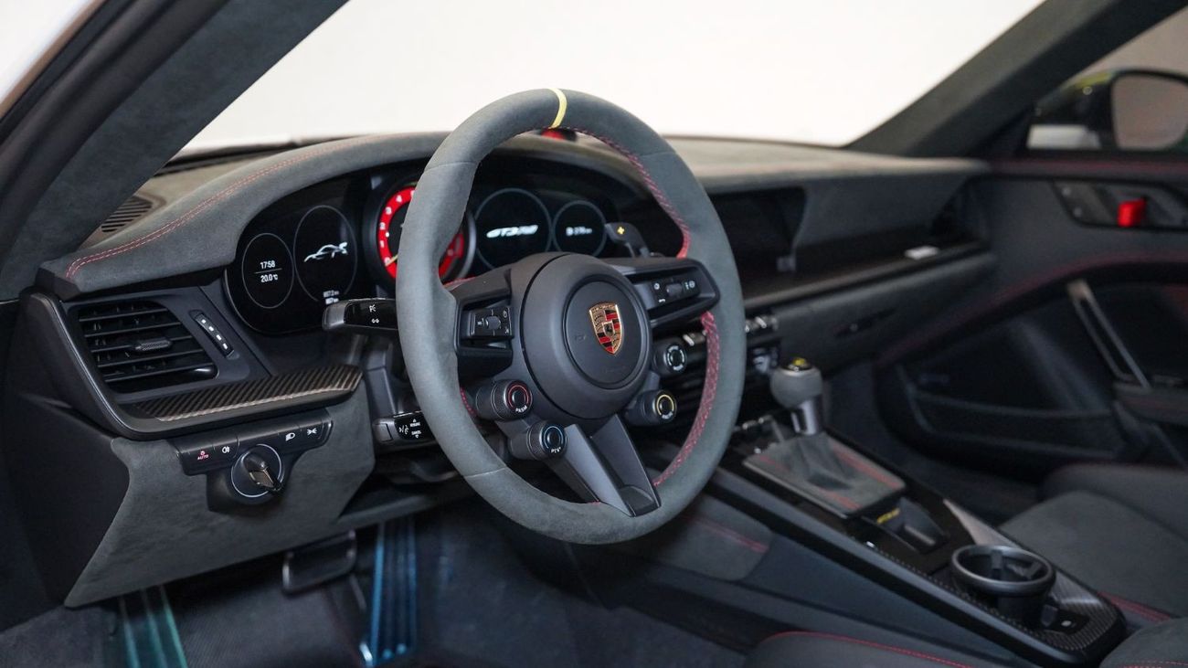 Porsche 911 RS Weissach - Warranty until June 2025 - Approved Prepared Vehicle