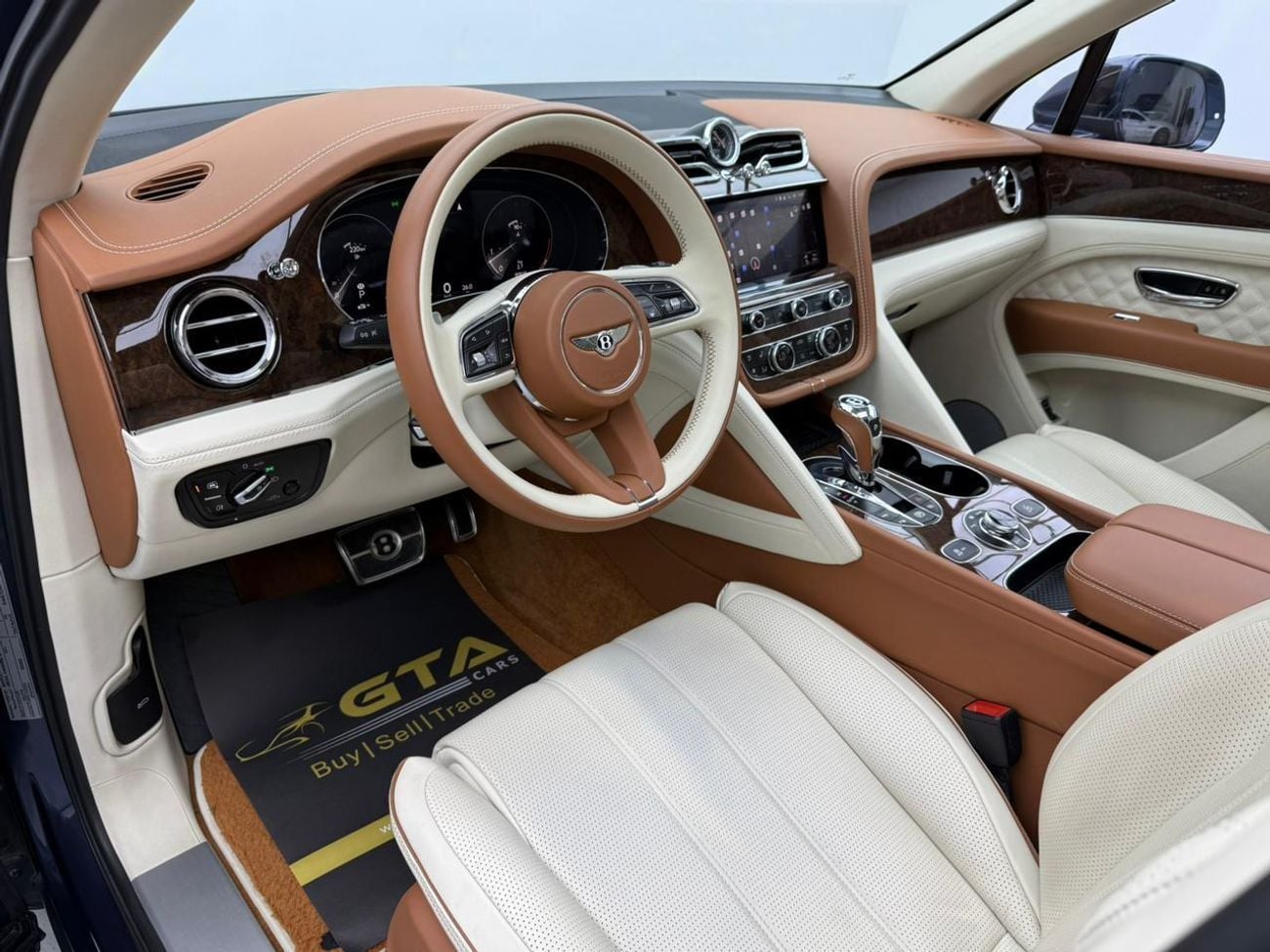 بنتلي بينتايجا STANDARD Bentayga 4.0T 2022 Bentley Bentayga, Warranty, Full Service History, Fully Loaded, Excellent