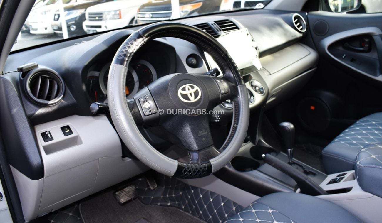 Toyota RAV4 2011 model, American import, fingerprint, leather hatch, cruise control, alloy wheels, sensors, came