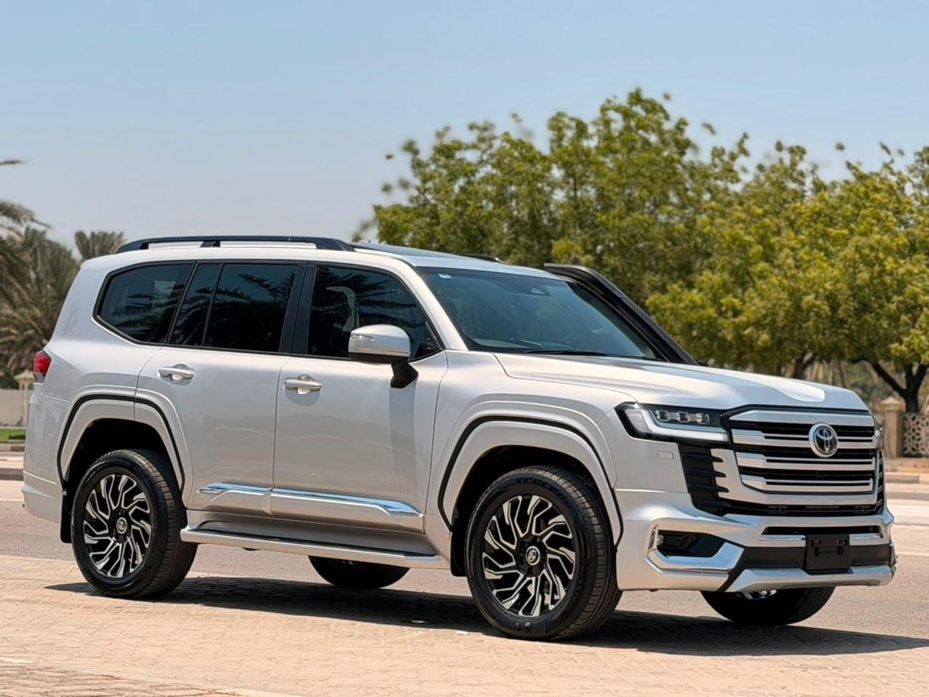 تويوتا لاند كروزر Toyota Landcruiser VXR lc300 model 2025 diesel engine RHD