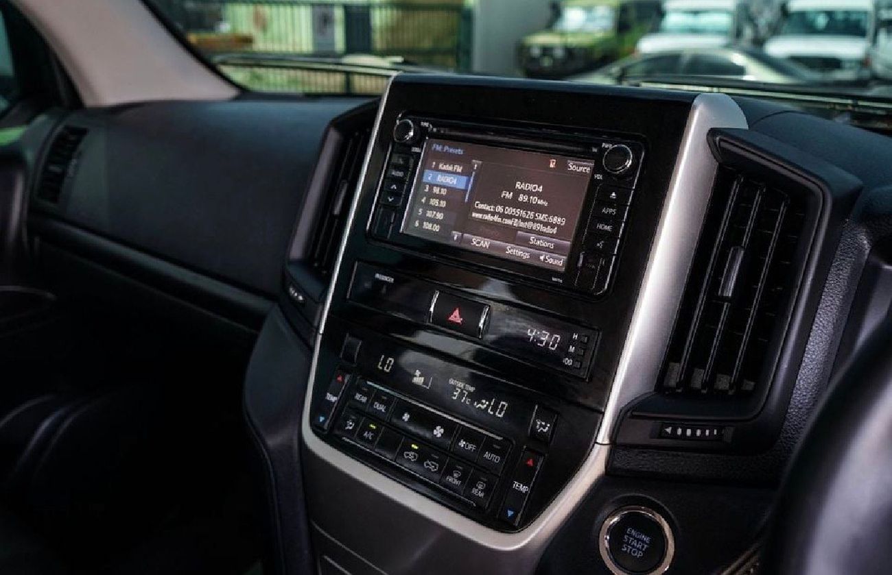 تويوتا لاند كروزر Safari 4.0L