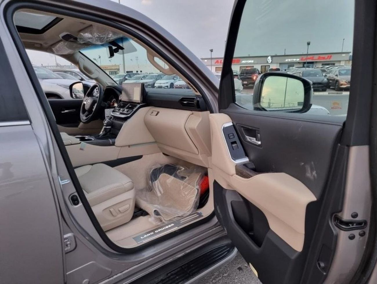 تويوتا لاند كروزر 2025 Toyota Land cruiser 4.0L VX Petrol 6 Cylinder Automatic Zero KM