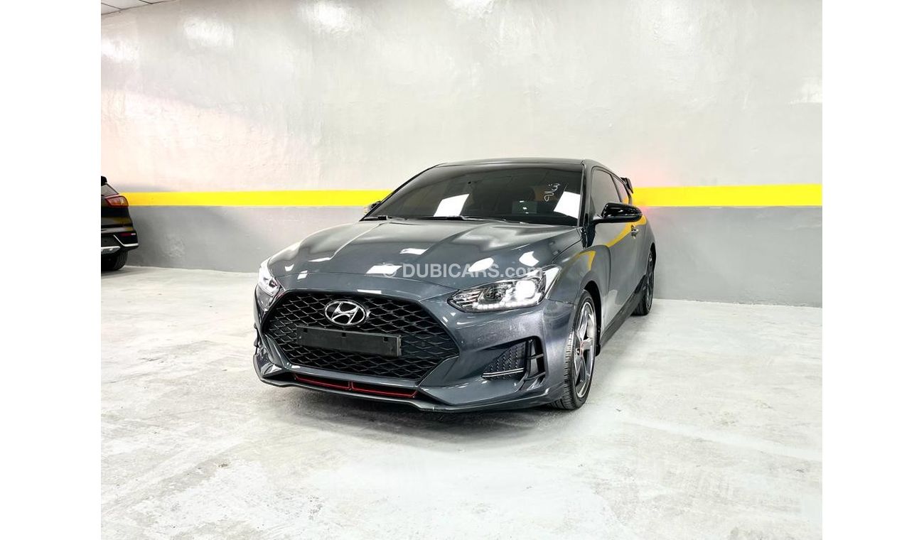 Hyundai Veloster Hyundai Veloster turbo s 2018 Perfect conditions original body paint