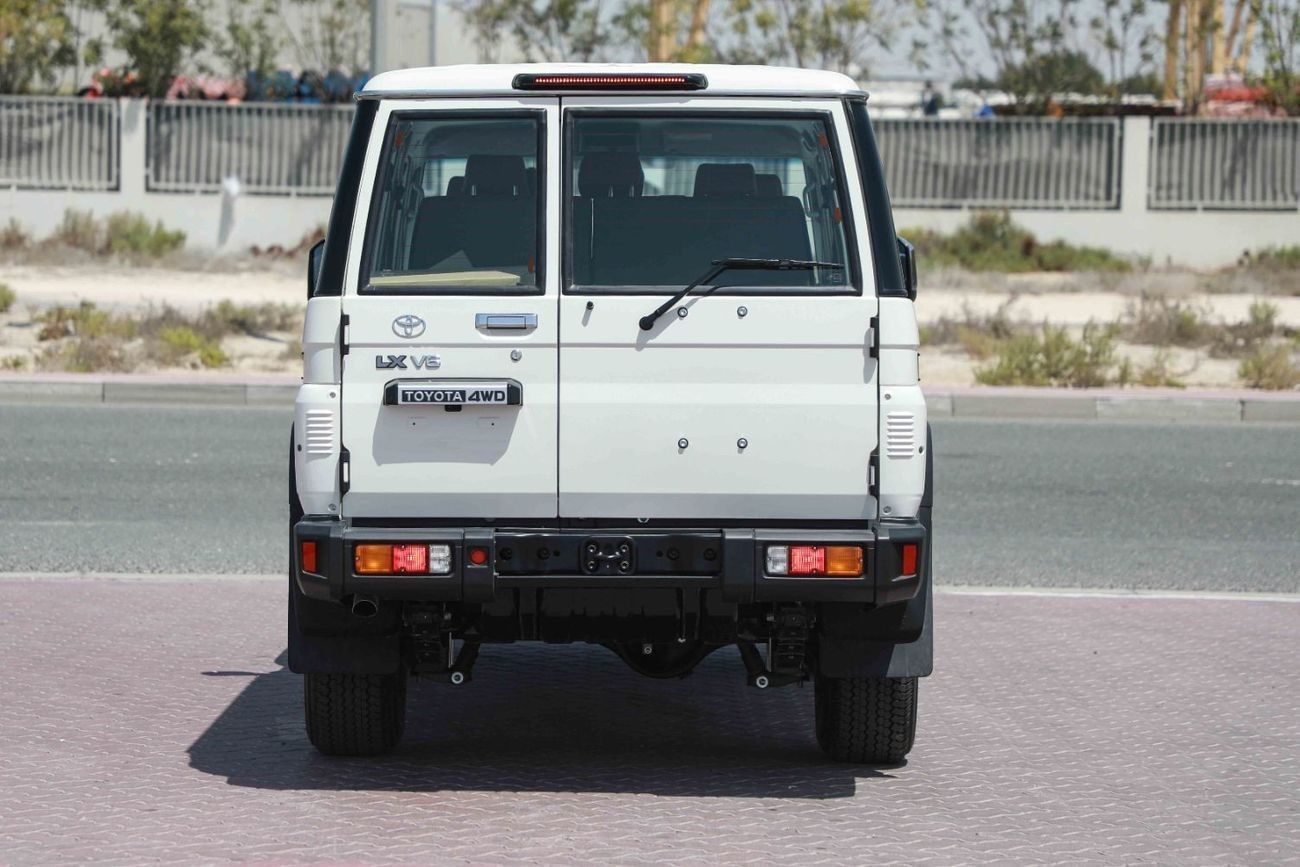 Toyota Land Cruiser 70 2025 TOYOTA LC76 HARDTOP 4.0 - WHITE inside SADLLE TAN | Export Only