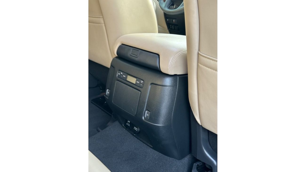 Nissan Armada Nissan Armada SL