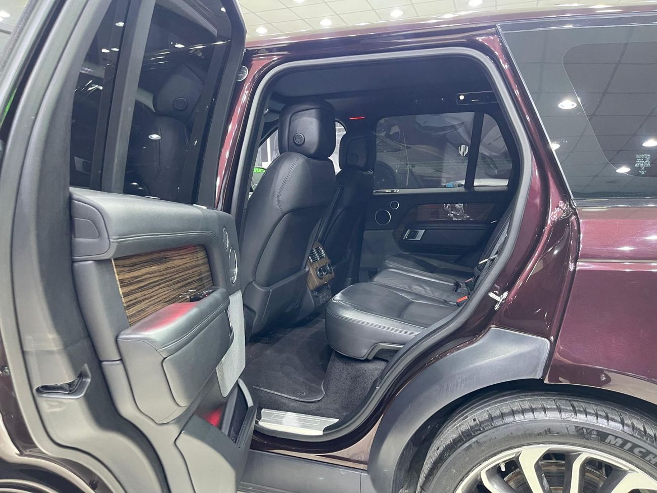 لاند روفر رينج روفر HSE 3.0L (380 HP)