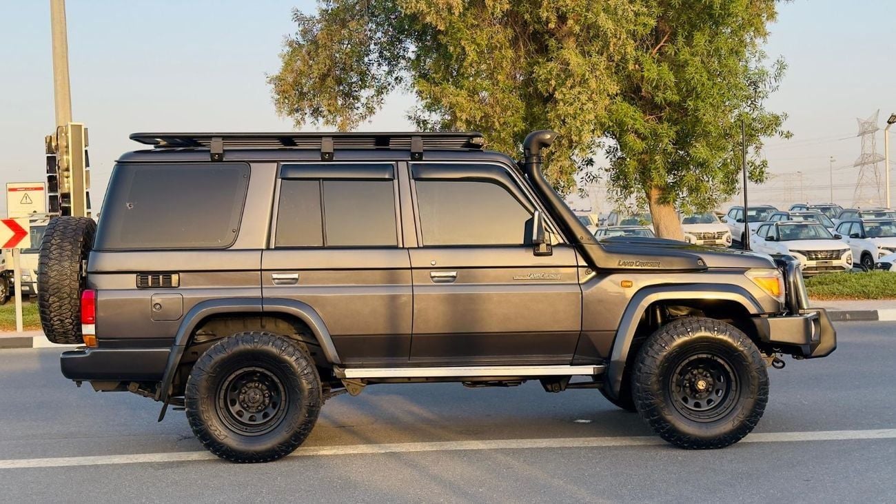 Toyota Land Cruiser 70 OFF-ROAD READY | RHD | MANUAL TRANSMISSION | 4500CC DIESEL | 2015 | BULL BAR + LED LIGHTS | ROOF RAC