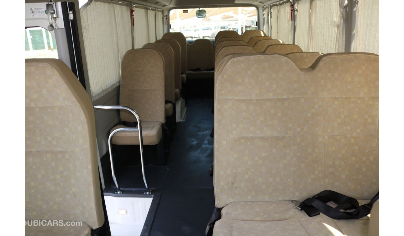 تويوتا كوستر 30 SEATER 2017 MODEL BUS WITH GCC SPECS