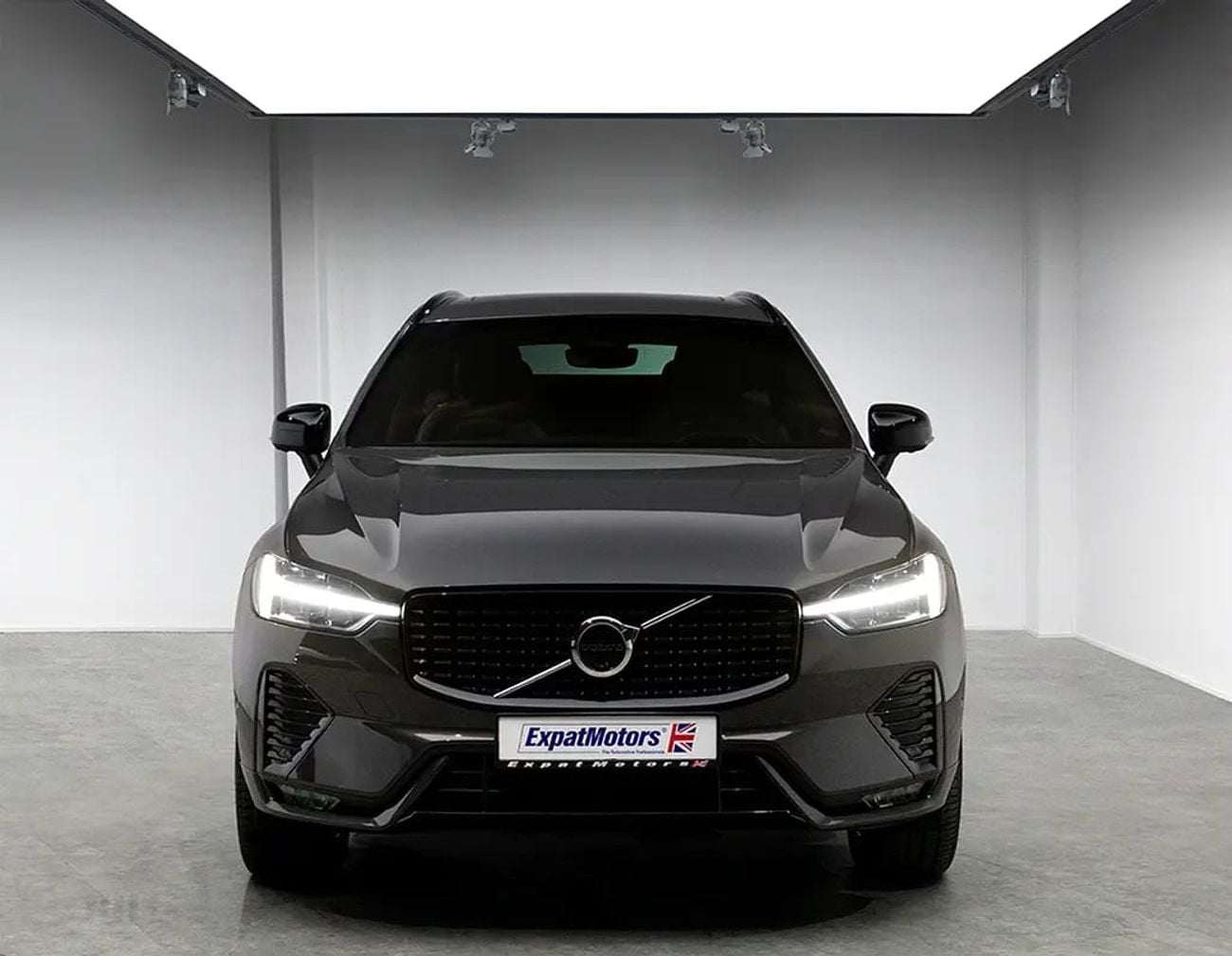 Volvo XC60 ULTIMATE DARK 0% DP Available • Warranty until • FDSH • Low Mileage • GCC