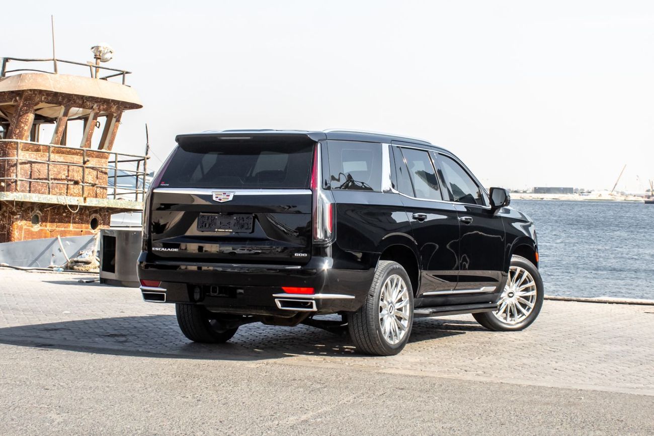 Cadillac Escalade Premium Luxury 6.2L 4WD