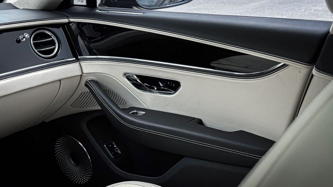 بنتلي فلاينج سبور 4.0T V8