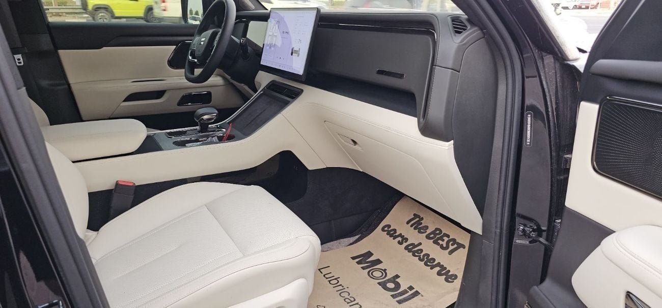 روكس 01 7 SEATERS  SMALL BATTERY ELECTRIC SIDE STEP WITH SPARE TIRE