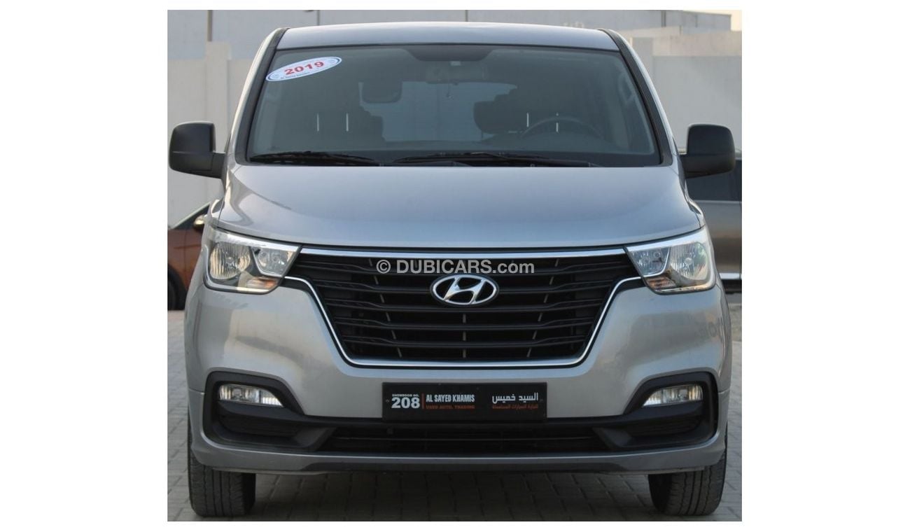 Hyundai Grand Starex Hyundai Grand Starex 2019 imported from Korea, customs papers, in excellent condition, without accid